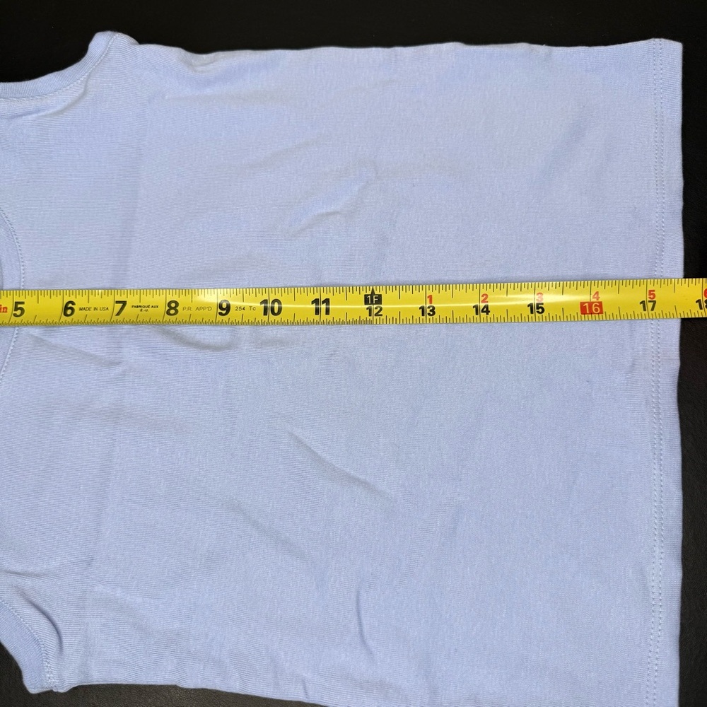 Modern Cropped Tank Top - Picture 7 of 7